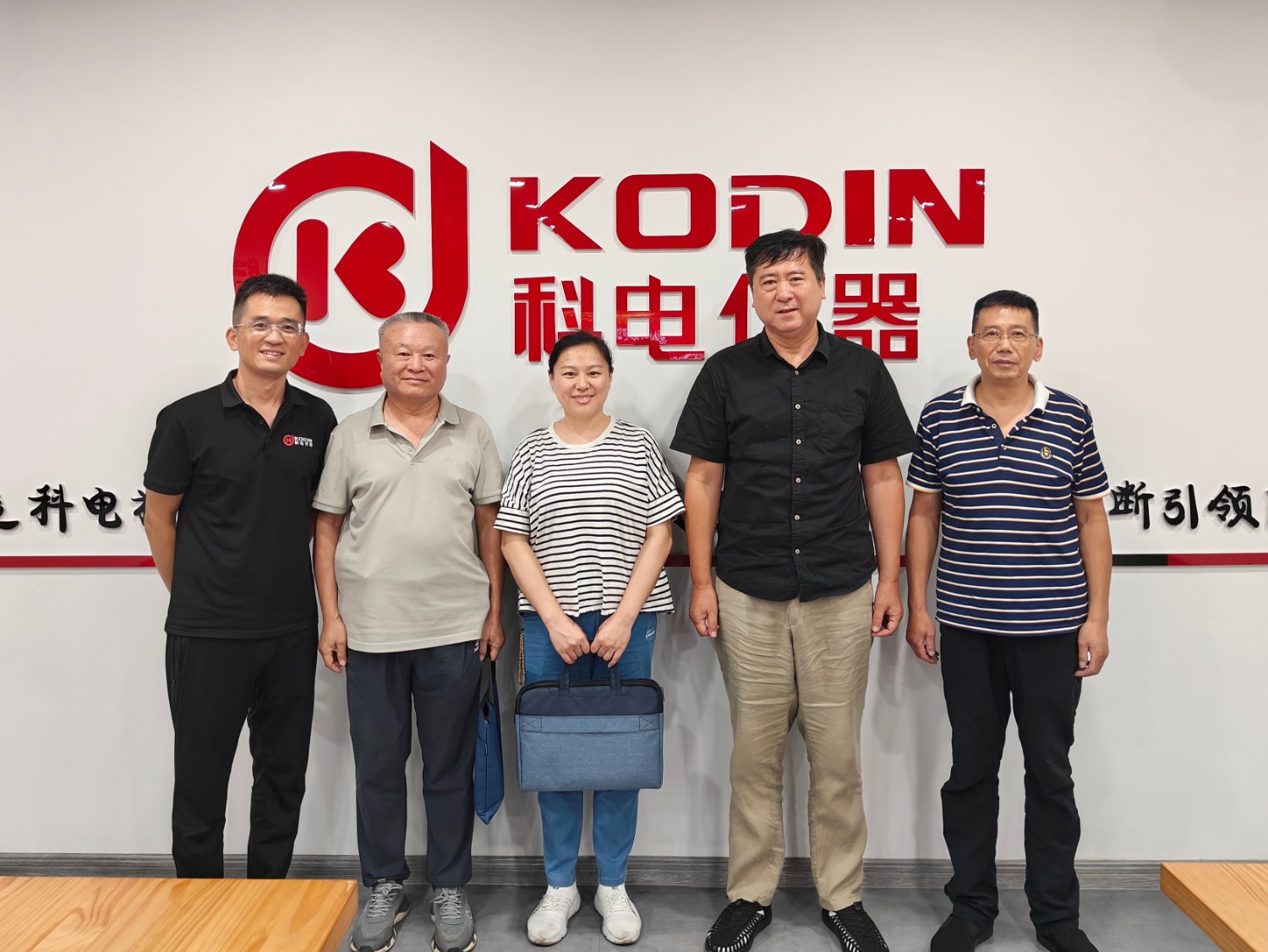 濟(jì)寧市機(jī)械行業(yè)協(xié)會(huì)到訪科電儀器 深化合作共話發(fā)展