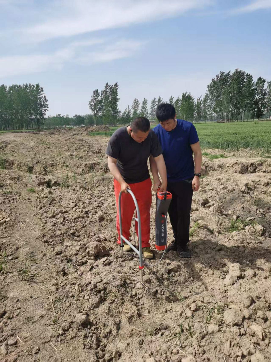 埋地管道檢漏儀使用現(xiàn)場